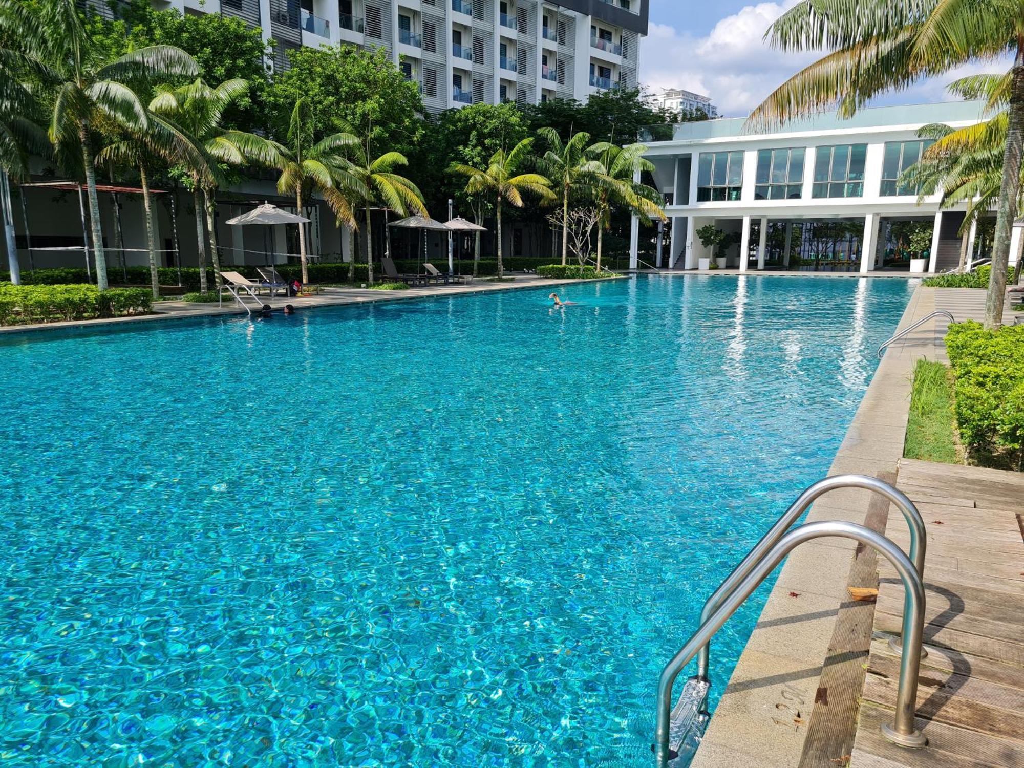 Retreat At Cybersquare Apartment Cyberjaya Ngoại thất bức ảnh